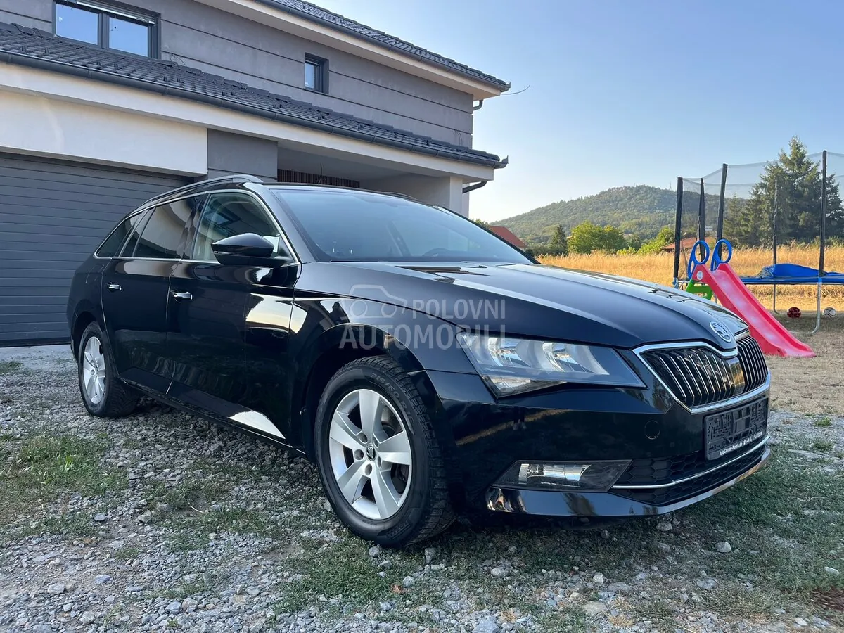 Skoda Superb 2019 photo 3