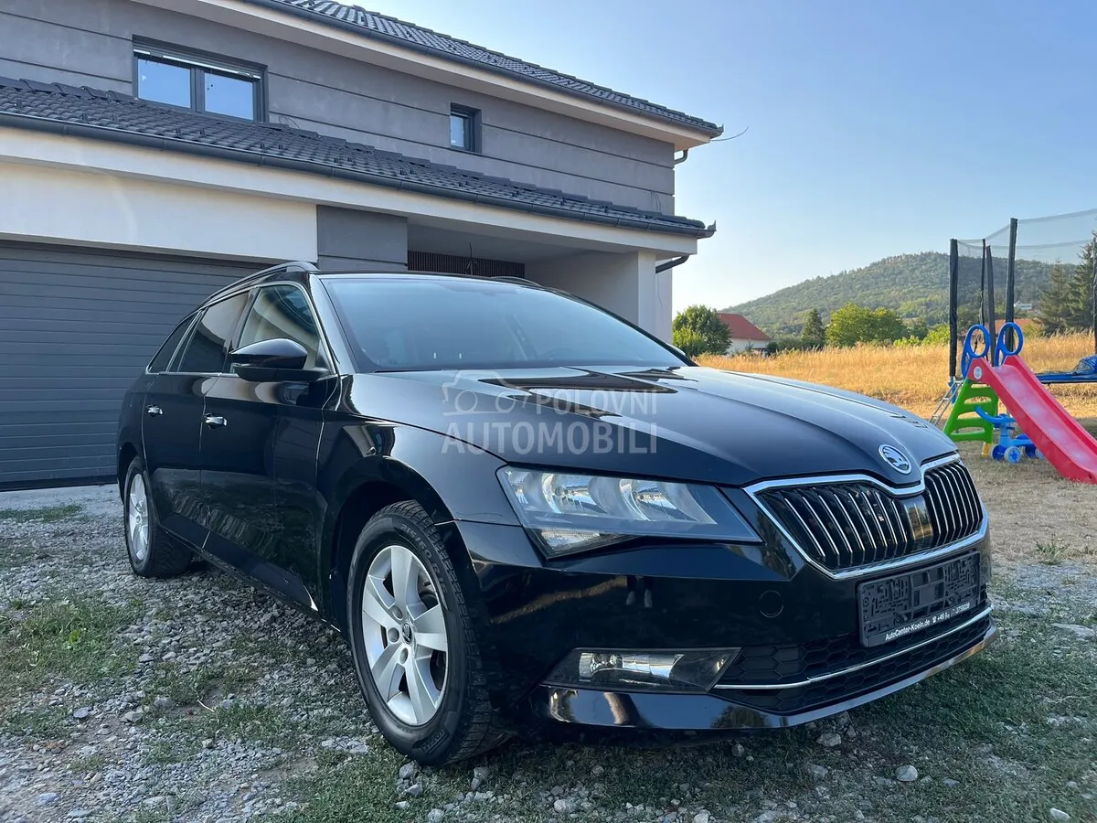 Skoda Superb 2019 photo 2
