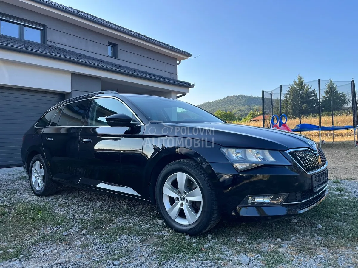 Skoda Superb 2019 photo 4