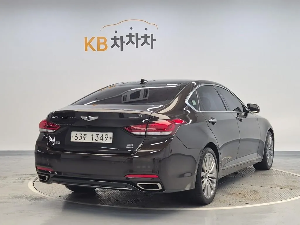 Genesis G80 2018 photo 3