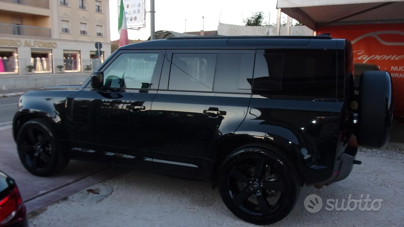 Land Rover Defender 2024 photo 3