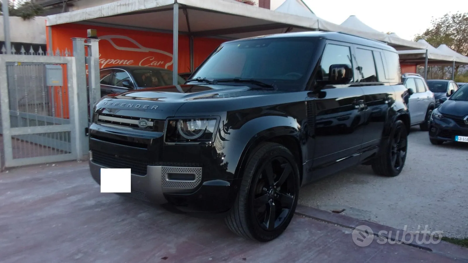 Land Rover Defender 2024 photo 2