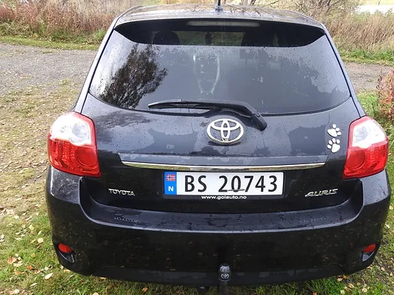 Toyota Auris 2011 photo 4