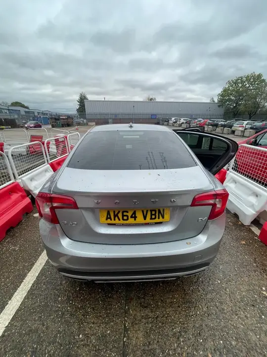Volvo S60 2015 photo 4