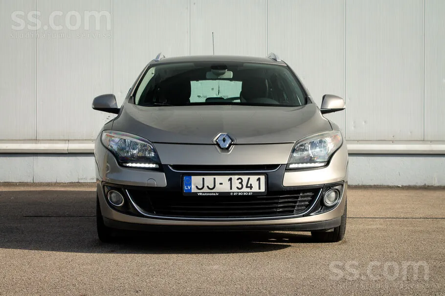 Renault Megane 2013 photo 2