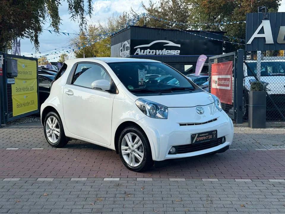 Toyota Iq
