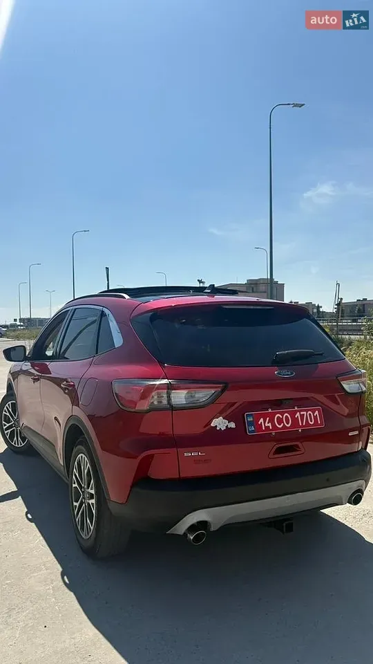 Ford Escape 2020 photo 2