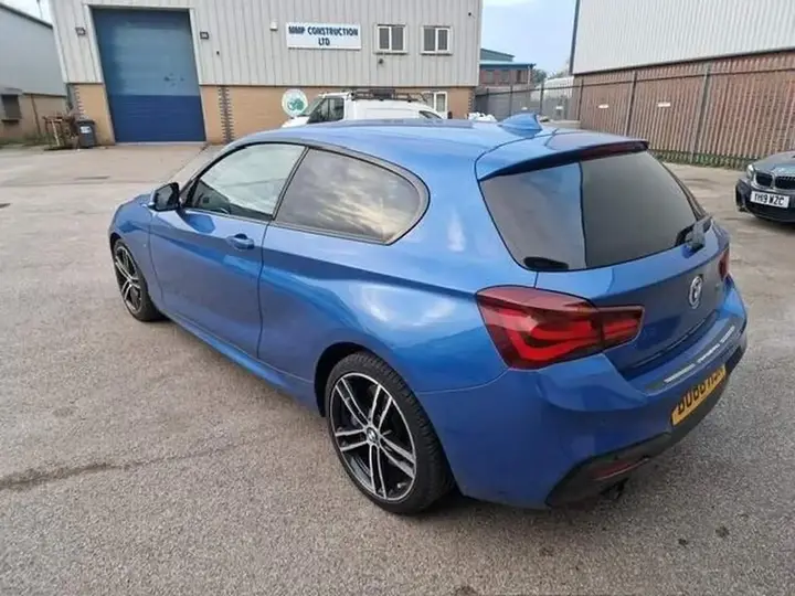 BMW 1 Series 2019 photo 2