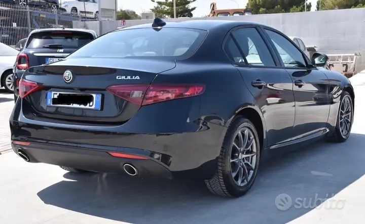 Alfa Romeo Giulia 2018 photo 4