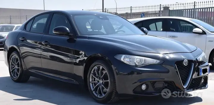 Alfa Romeo Giulia 2018 photo 2