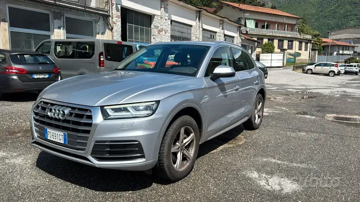 Audi Q5 2018 photo 2
