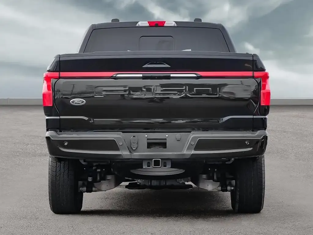 Ford F-150 Lightning 2025 photo 5