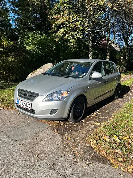 Kia Ceed 2008 photo 2