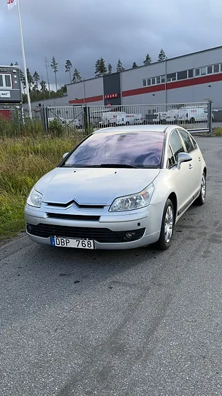 Citroen C4 2007 photo 3