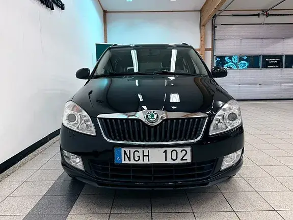 Skoda Fabia 2013 photo 2