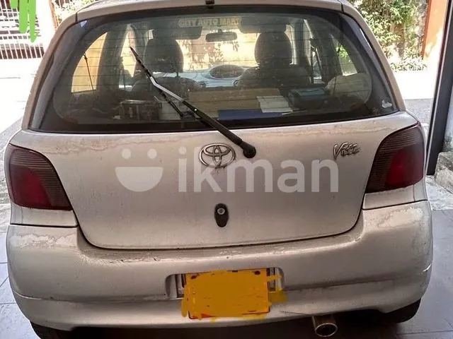 Toyota Vitz 2001 photo 2