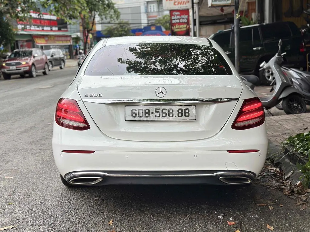 Mercedes-Benz E-Class 2019 photo 4