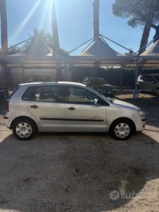 Volkswagen Polo 2008 photo 4