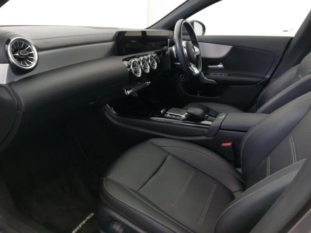 Mercedes-Benz Cla 2022 photo 5