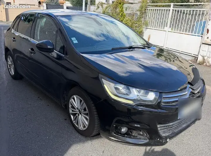Citroen C4 2015 photo 2