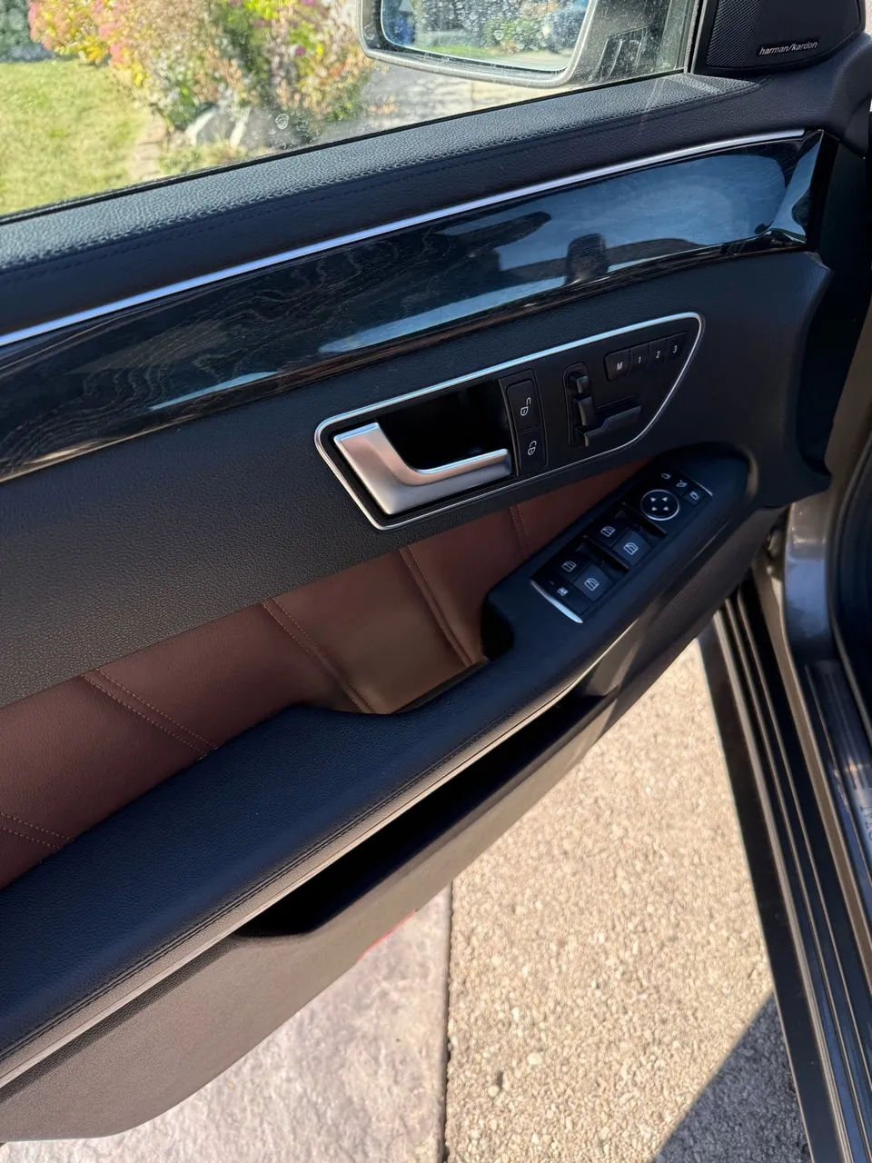 Mercedes-Benz E-Class 2013 photo 5