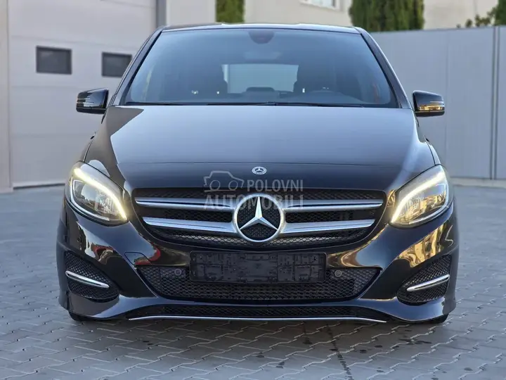 Mercedes-Benz B 180 2018 photo 4