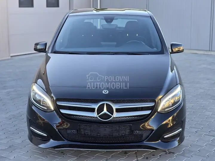 Mercedes-Benz B 180 2018 photo 3