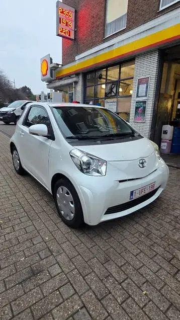 Toyota Iq