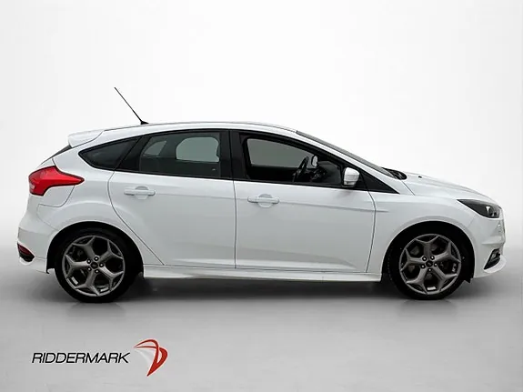 Ford Focus 2017 photo 5
