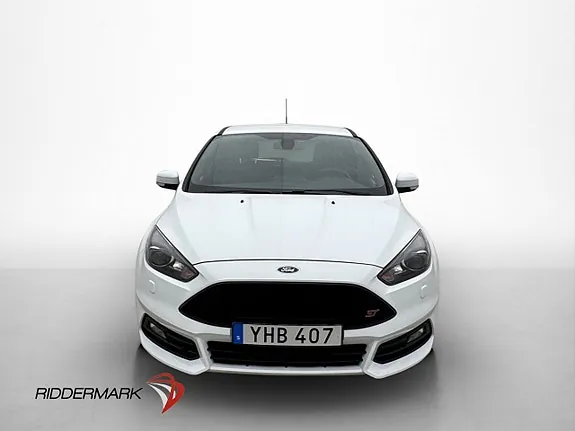 Ford Focus 2017 photo 2