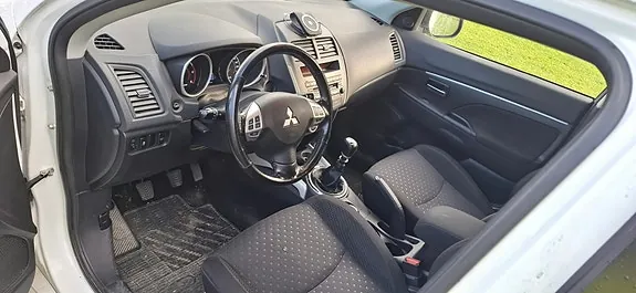 Mitsubishi Asx 2011 photo 5