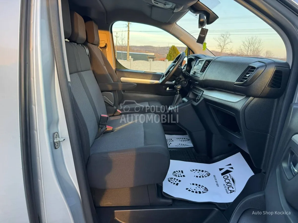 Peugeot Traveller 2019 photo 4