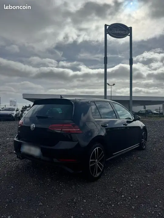 Volkswagen Golf 2020 photo 2