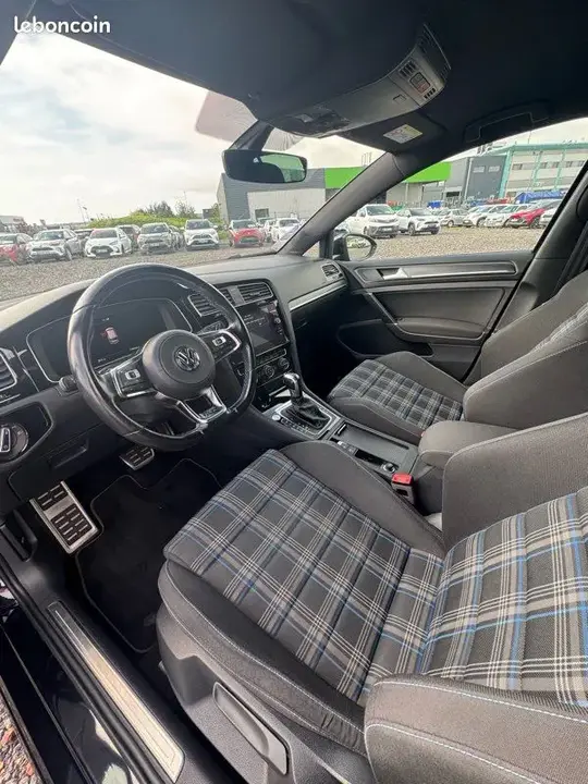 Volkswagen Golf 2020 photo 3