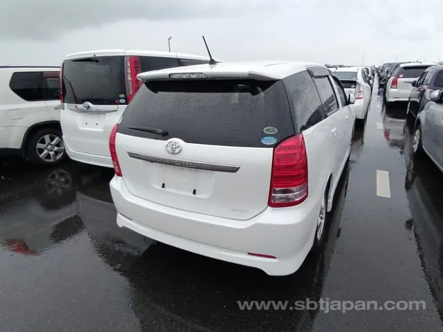 Toyota Wish 2006 photo 4