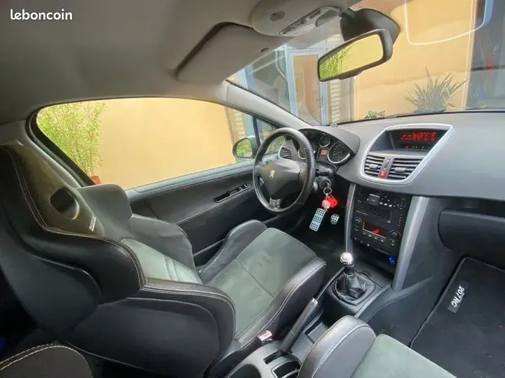 Peugeot 207 2007 photo 5