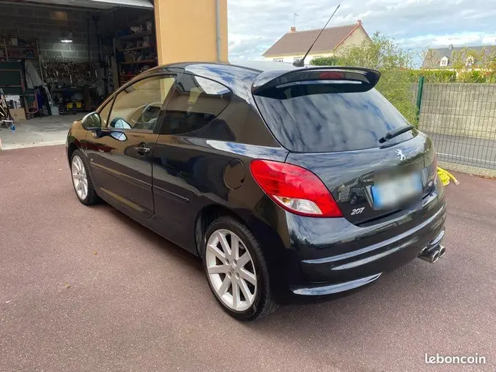 Peugeot 207 2007 photo 3