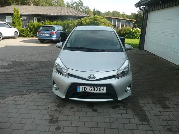Toyota Yaris 2013 photo 5