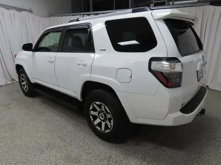 Toyota 4Runner 2024 photo 5