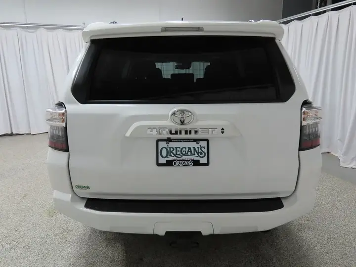 Toyota 4Runner 2024 photo 4