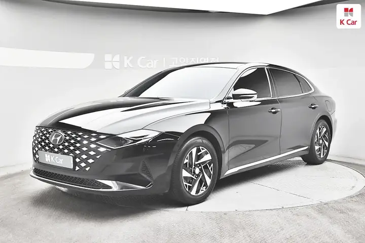 Hyundai Grandeur Hybrid