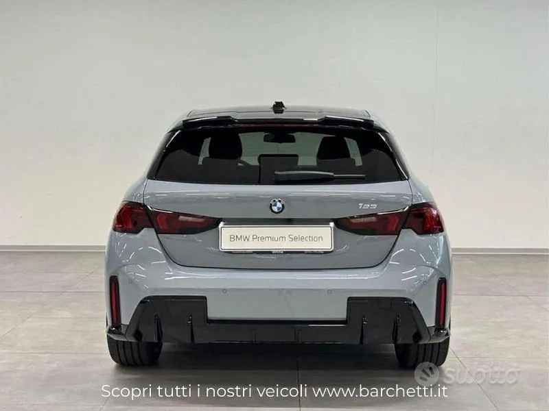 BMW 1 Series 2026 photo 5