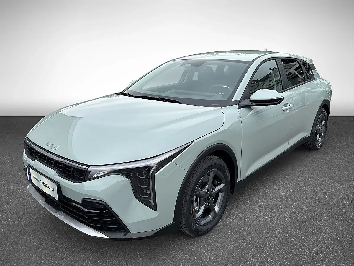 Kia K4 photo 2
