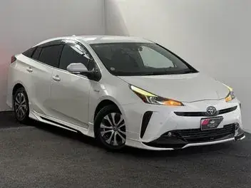 Toyota Prius 2019 photo 2