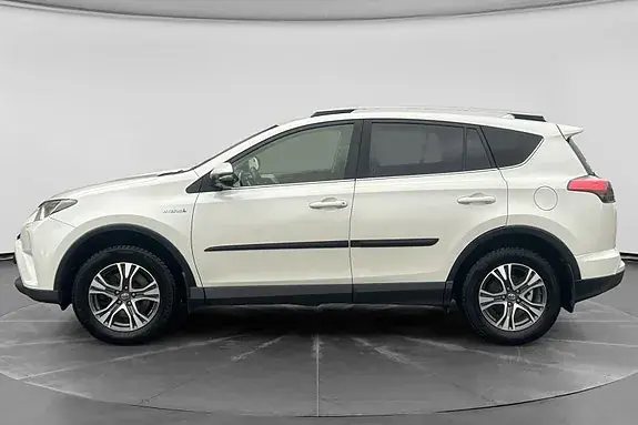 Toyota Rav4 2017 photo 2