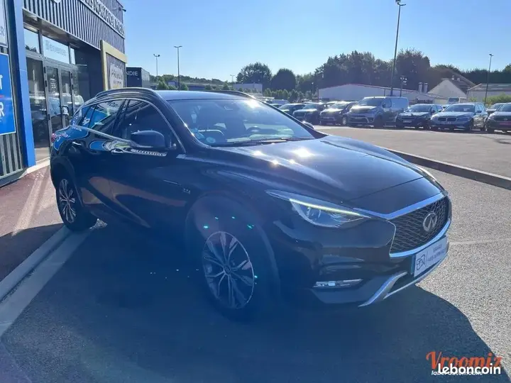 Infiniti Qx30 2018 photo 3