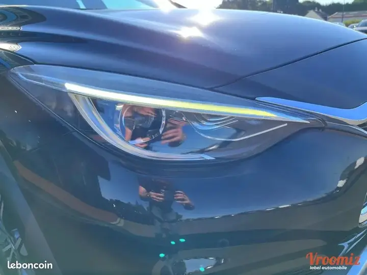 Infiniti Qx30 2018 photo 2