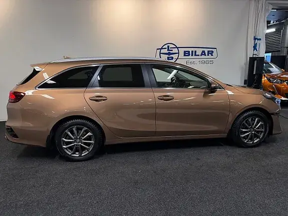 Kia Ceed 2023 photo 2