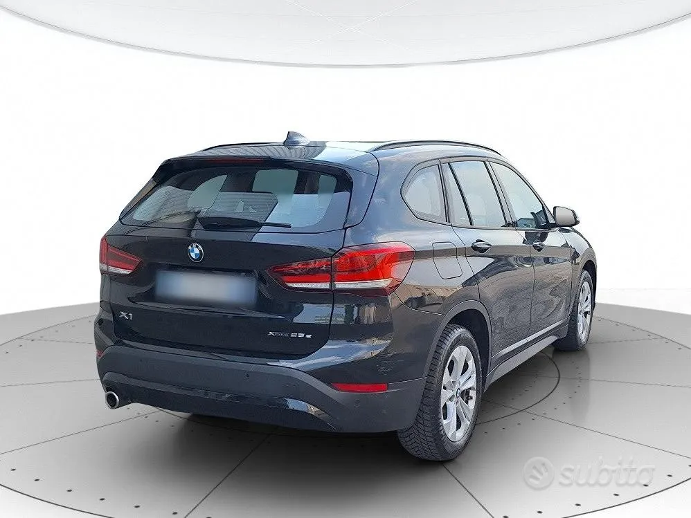 BMW X1 2021 photo 3