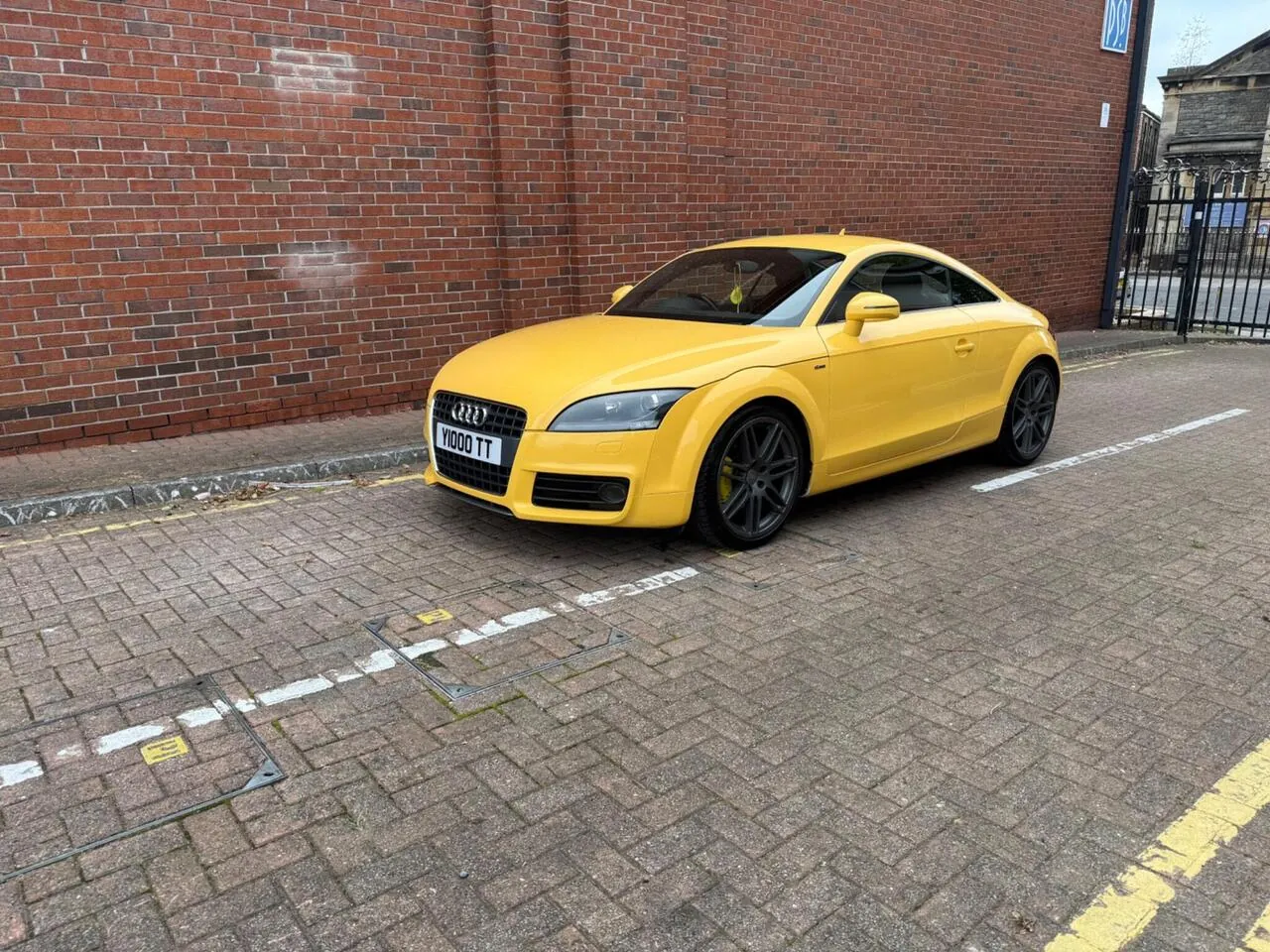 Audi Tt 2009 photo 2